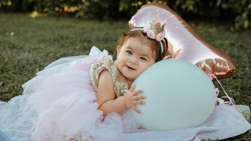 100+ Timeless Classic Baby Girl Names With Meanings